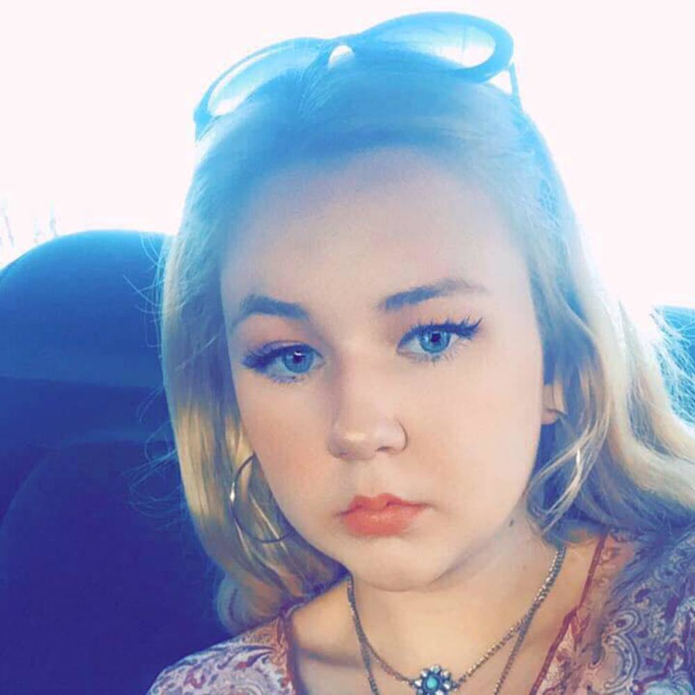 Meet your Posher, Carissa